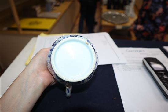 A Chinese blue and white tankard, Kangxi period height 14cm